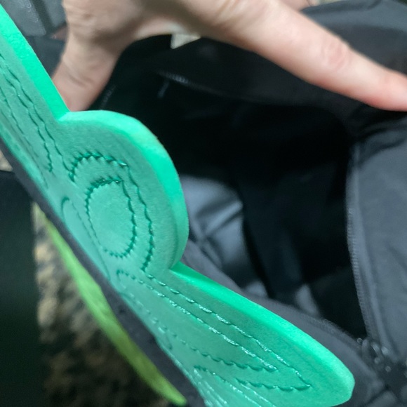 PINK BY VS PINEAPPLE INSULATED COOLER - Picture 5 of 7